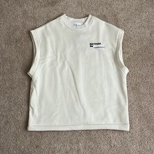 NWT sisters and seekers nutrition sleeveless sweatshirt